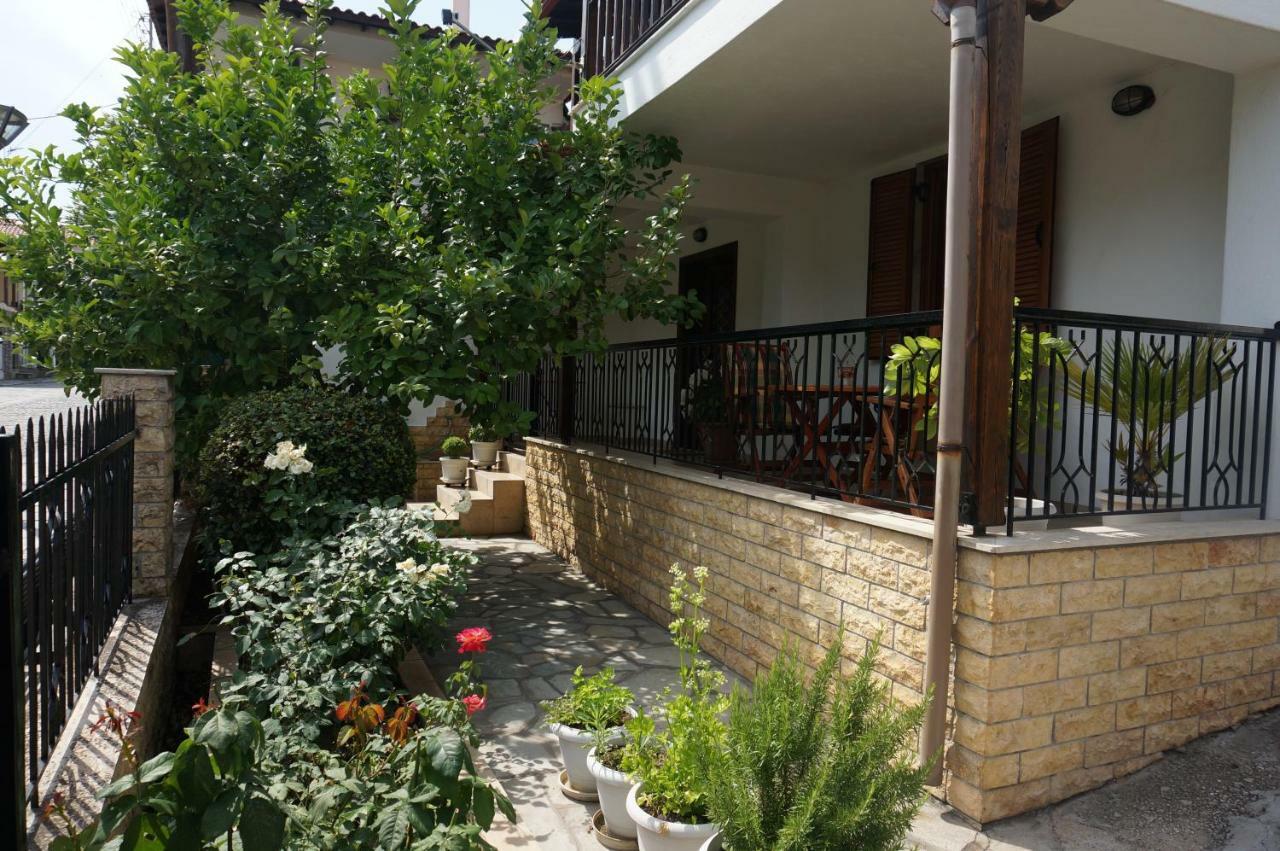 Magnolia Apartment Ayios Nikolaos Bagian luar foto