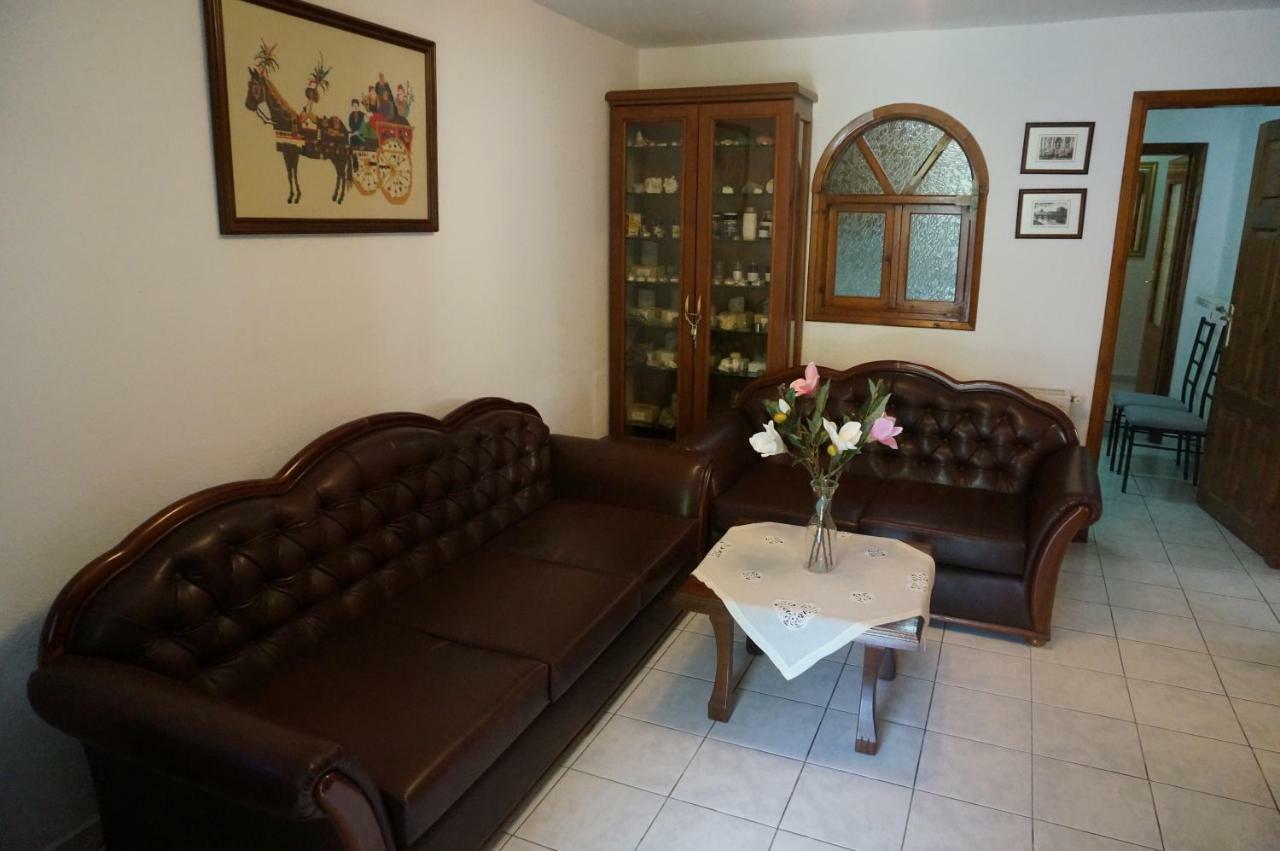 Magnolia Apartment Ayios Nikolaos Bagian luar foto