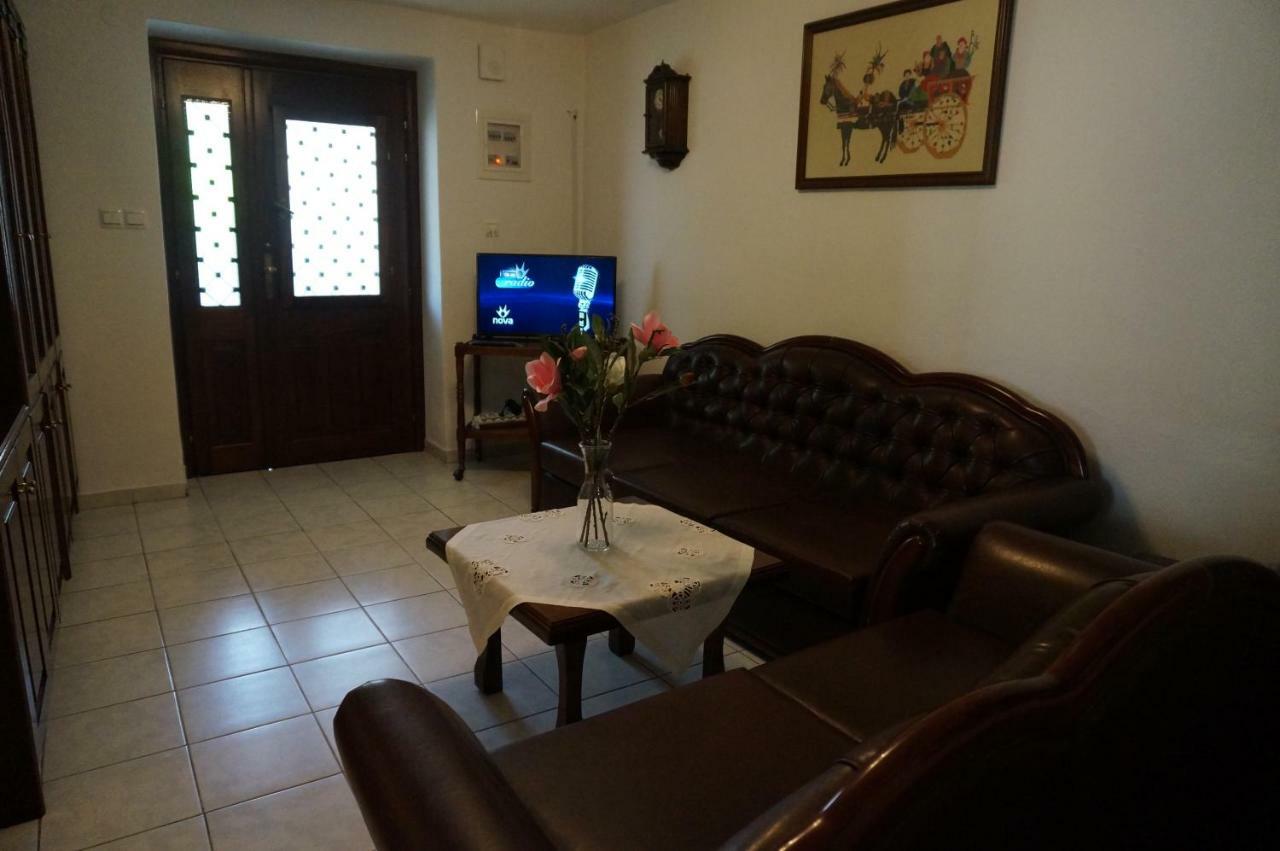 Magnolia Apartment Ayios Nikolaos Bagian luar foto